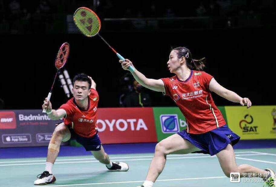 爱游戏APP-中国队险胜泰国队，黄鸭组合刷新纪录