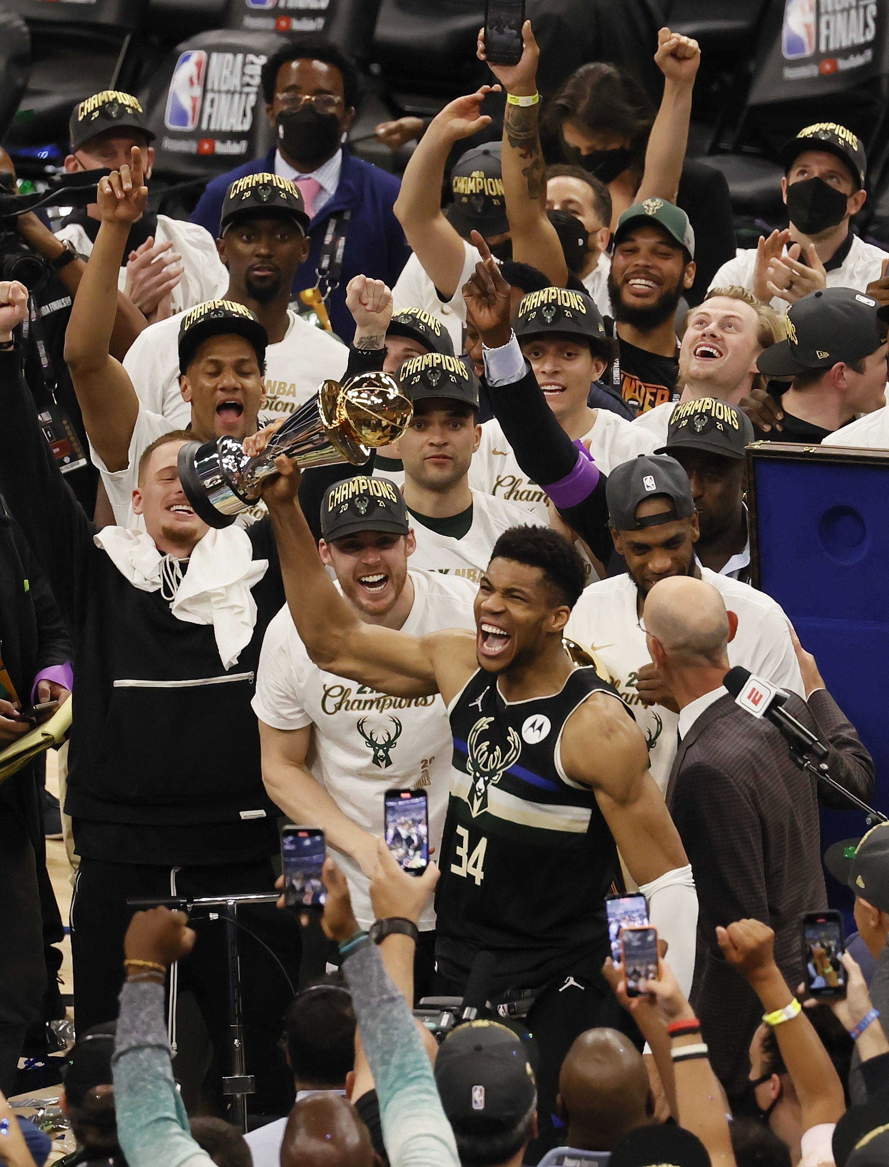 爱游戏大厅-天津队力克快船，字母哥高光表现